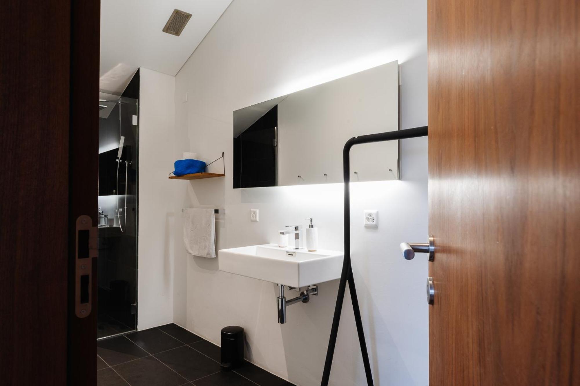 Casa Lumnezia - Panoramic Ecodesign Apartment Obersaxen - Val Lumnezia I Vella - Vignogn I Near Laax Flims I 5 Swiss Stars Rating エクステリア 写真