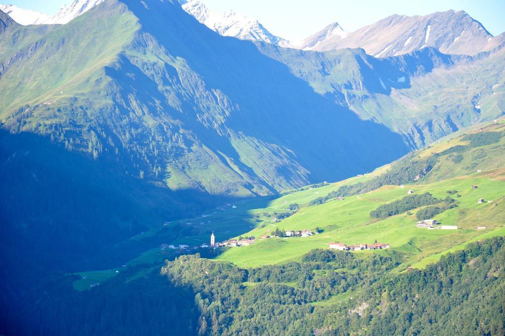 Casa Lumnezia - Panoramic Ecodesign Apartment Obersaxen - Val Lumnezia I Vella - Vignogn I Near Laax Flims I 5 Swiss Stars Rating エクステリア 写真